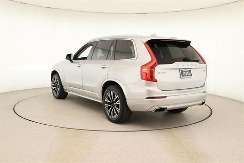 2020 Volvo XC90 T5 Momentum 7 Passenger