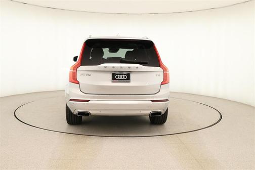 2020 Volvo XC90 T5 Momentum 7 Passenger