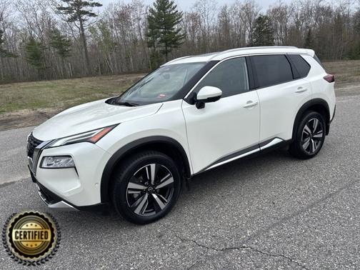 White 2023 Nissan Rogue Platinum