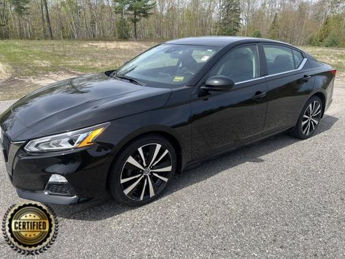 2022 Nissan Altima 2.5 SR