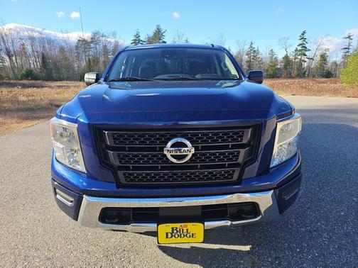 2021 Nissan Titan SV