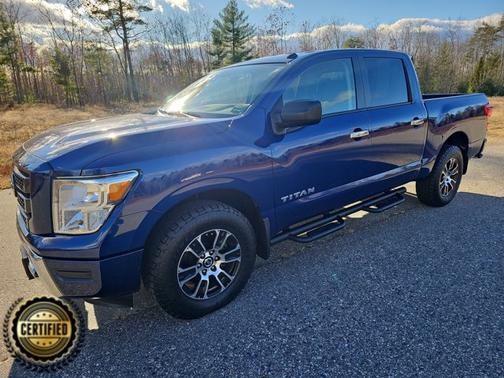 2021 Nissan Titan SV