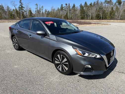 2021 Nissan Altima 2.5 SV