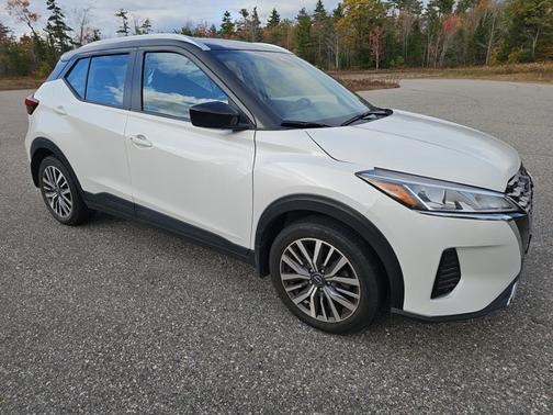 2023 Nissan Kicks SV