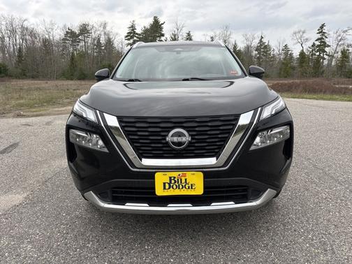 Black 2023 Nissan Rogue Platinum