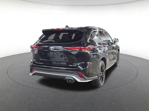 2024 Toyota Highlander XSE
