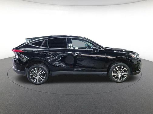 2023 Toyota Venza LE