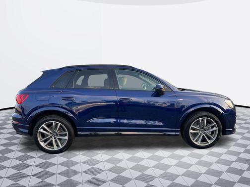 2022 Audi Q3 45 S line Premium Plus