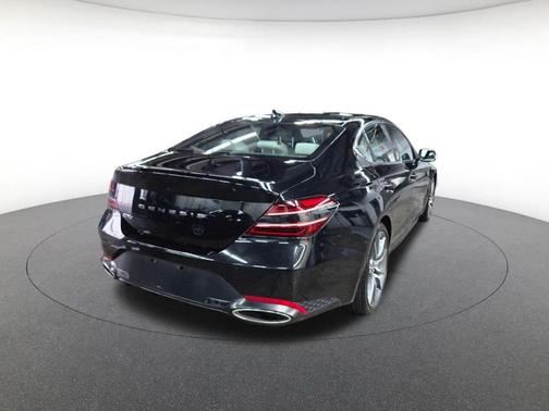 2025 Genesis G70 2.5T RWD