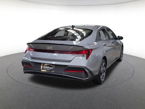 2025 Hyundai ELANTRA Sport