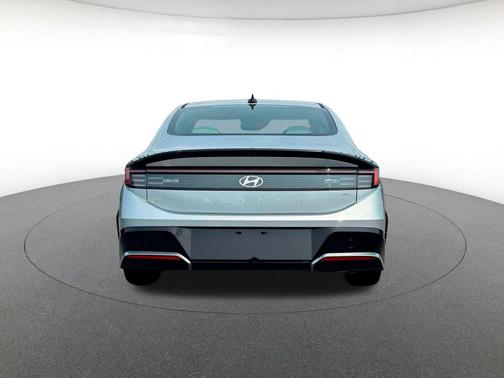 2025 Hyundai SONATA Hybrid SE