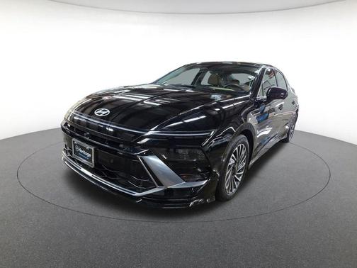 2024 Hyundai SONATA Hybrid Limited
