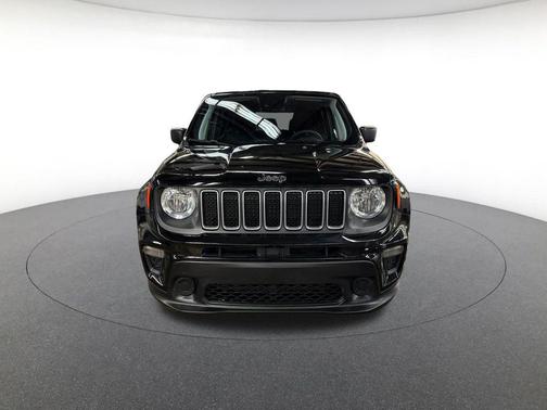 Black Clearcoat 2023 Jeep Renegade Latitude