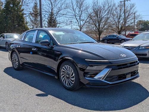 2025 Hyundai SONATA Hybrid Limited