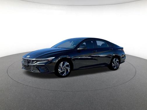 2025 Hyundai ELANTRA HEV SEL Sport