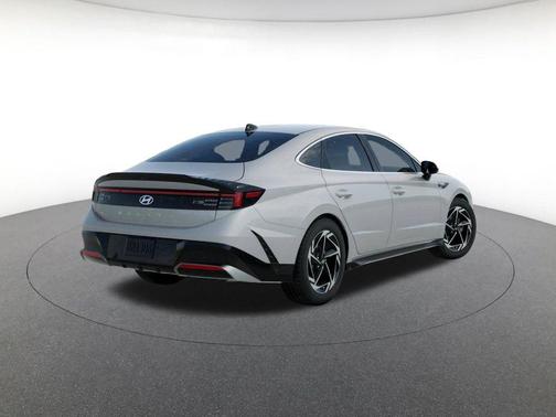 2026 Hyundai SONATA SEL