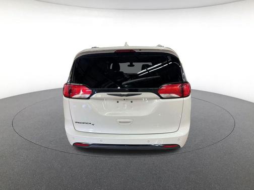 2020 Chrysler Pacifica Touring-L Plus