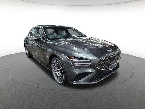 2025 Genesis G70 2.5T RWD