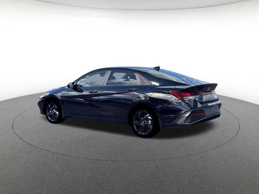 2026 Hyundai ELANTRA Sport