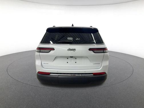 Bright White Clearcoat 2024 Jeep Grand Cherokee L Laredo