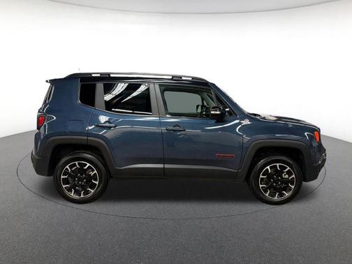 Slate Blue Pearlcoat 2023 Jeep Renegade Trailhawk