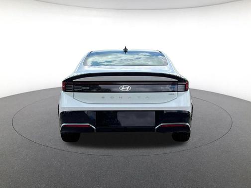 2025 Hyundai SONATA Hybrid SE
