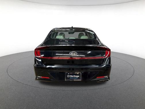 2022 Hyundai SONATA Limited