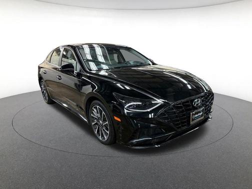 2022 Hyundai SONATA Limited