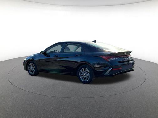 2025 Hyundai ELANTRA HEV Blue