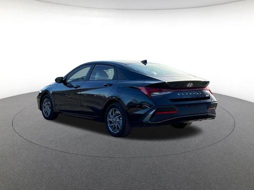 2025 Hyundai ELANTRA HEV Blue