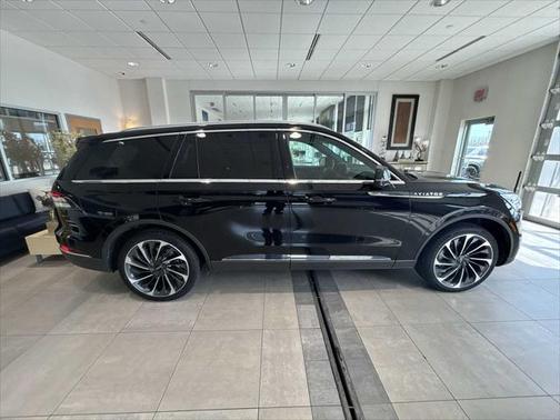 2022 Lincoln Aviator Reserve AWD
