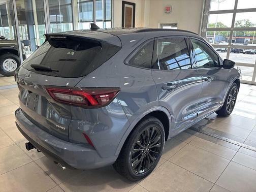VAPOR BLUE METALLIC 2025 Ford Escape ST-Line Elite