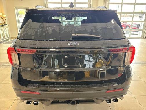 Agate Black Metallic 2026 Ford Explorer ST