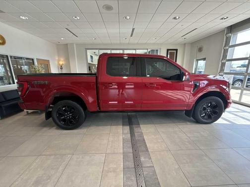Rapid Red Metallic Tinted Clearcoat 2023 Ford F-150 Lariat