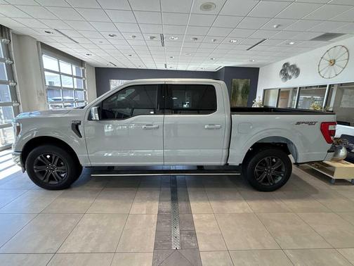 AVALANCHE 2023 Ford F-150 Lariat