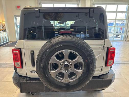Avalanche Gray 2026 Ford Bronco Big Bend