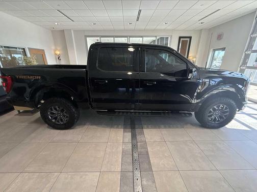 AGATE BLACK METALLIC 2023 Ford F-150 Tremor