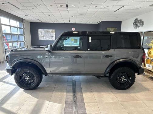 CARBONIZED GRAY METALLIC 2026 Ford Bronco Big Bend