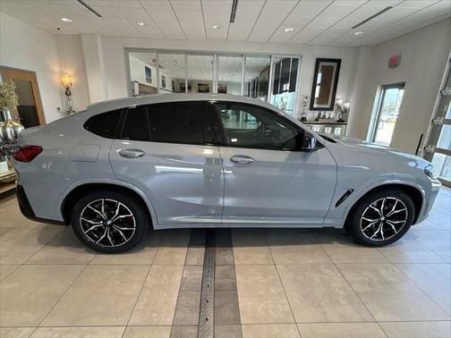 2023 BMW X4 M40i