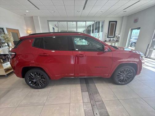 2022 Jeep Compass (RED) Edition 4x4