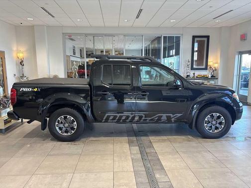 Magnetic Black Pearl 2021 Nissan Frontier PRO-4X