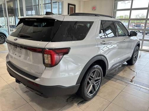 Space White 2026 Ford Explorer ST-Line