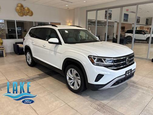 2022 Volkswagen Atlas 3.6L SE w/Technology