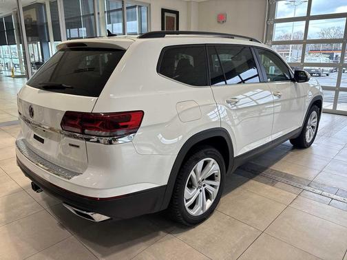 2022 Volkswagen Atlas 3.6L SE w/Technology