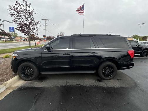 AGATE BLACK METALLIC 2024 Ford Expedition Max XLT