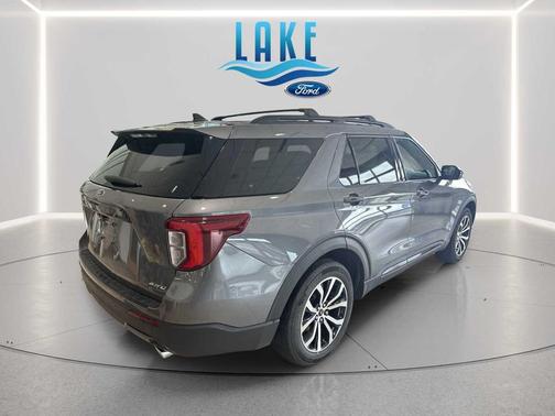 CARBONIZED GRAY METALLIC 2022 Ford Explorer ST-Line