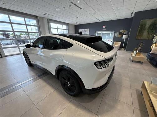 2023 Ford Mustang Mach-E California Route 1