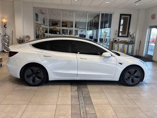 2020 Tesla Model 3 Standard Range Plus