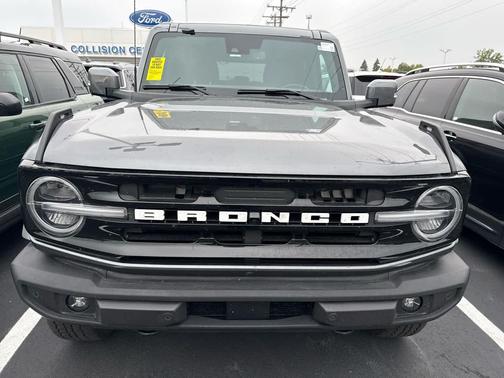 2022 Ford Bronco Outer Banks