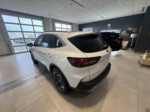 2026 Ford Escape Platinum